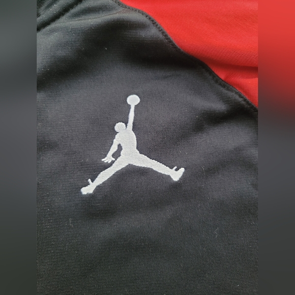 Jordan boys athletic jacket size 7(L) - Picture 2 of 3
